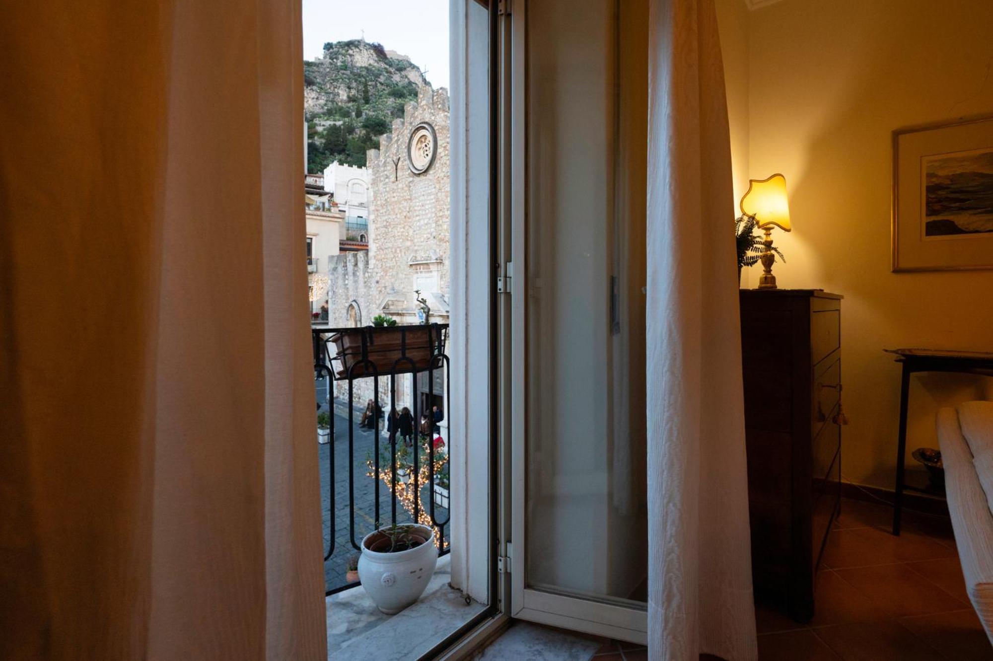 Duomo Square Apartment Taormina Luaran gambar